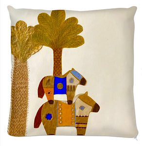 Coussin.Collection Les Petits Anges et les Petits Rois. Illustrations Etolessence.